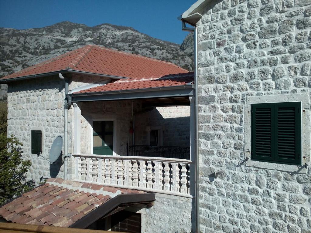 Apartments Sneza Рисан Екстериор снимка