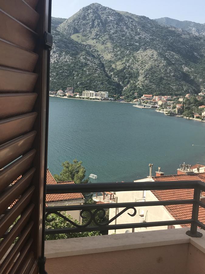 Apartments Sneza Рисан Екстериор снимка